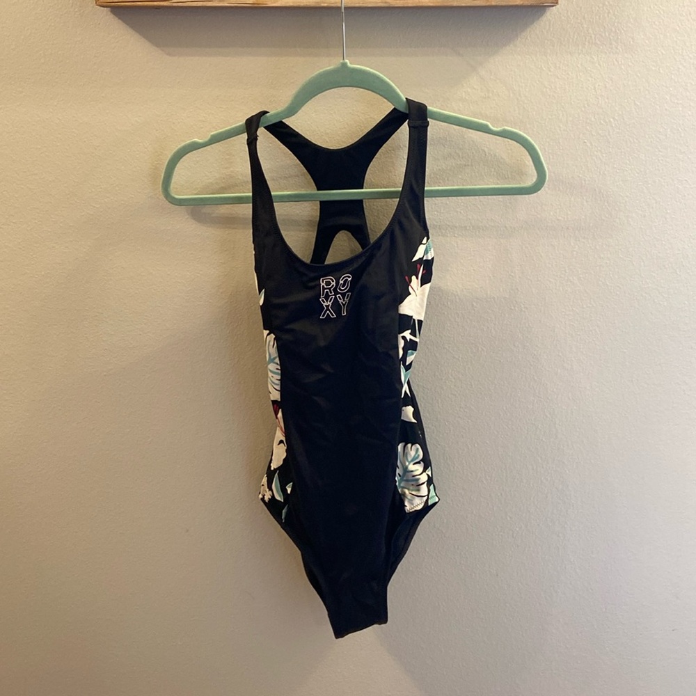 Women’s Roxy one piece swimsuit